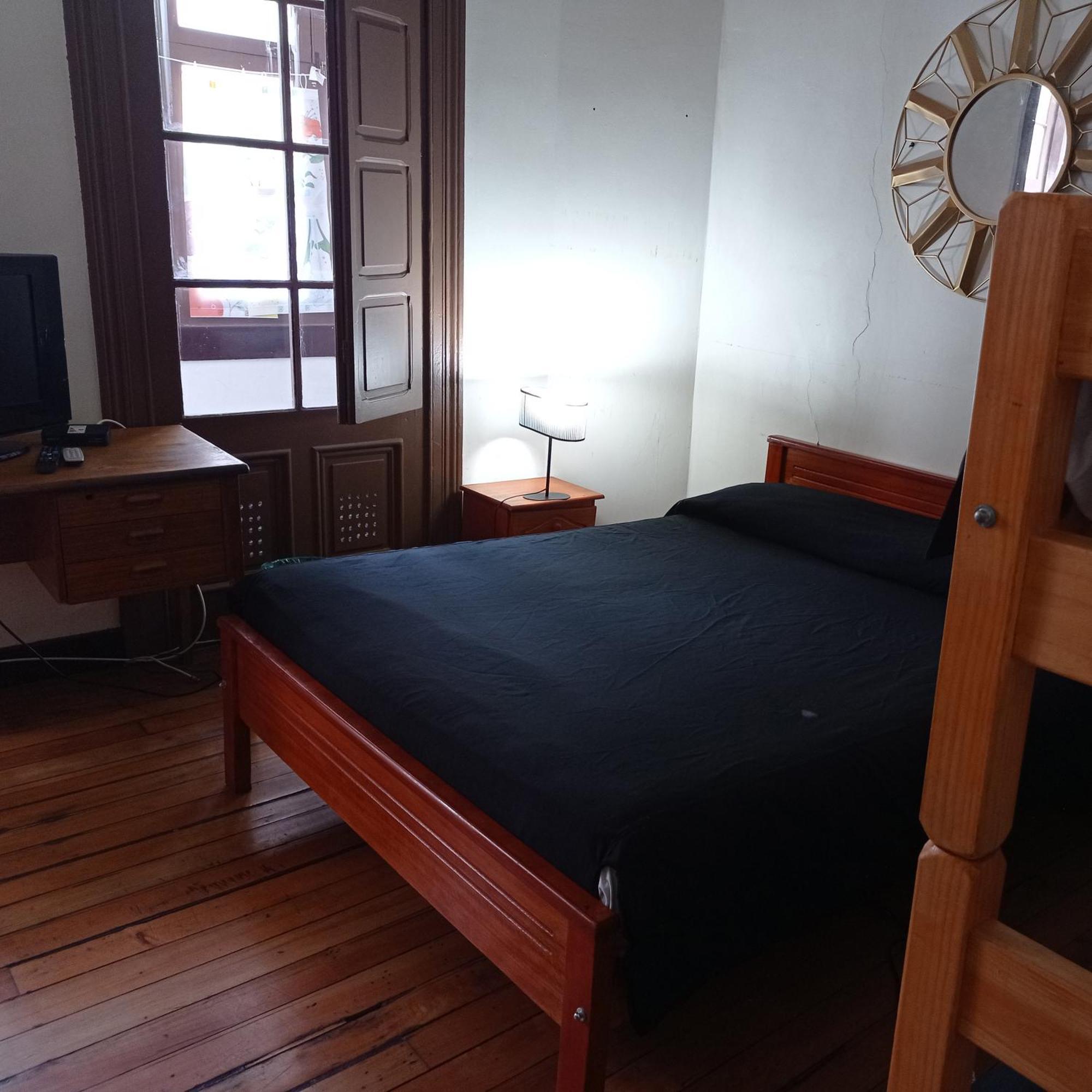 Hostal Irreal Сантяго Екстериор снимка